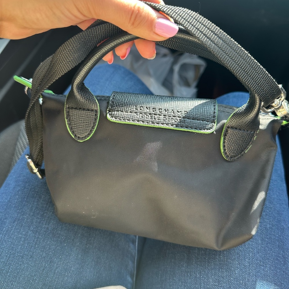 RARE Longchamp Black Crossbody Bag with Green Accents - Picture 2 of 4